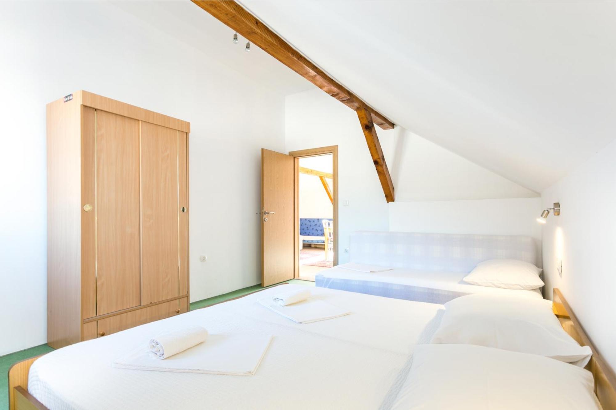 Apartments By The Sea Podaca, Makarska - 2783 Bilik gambar